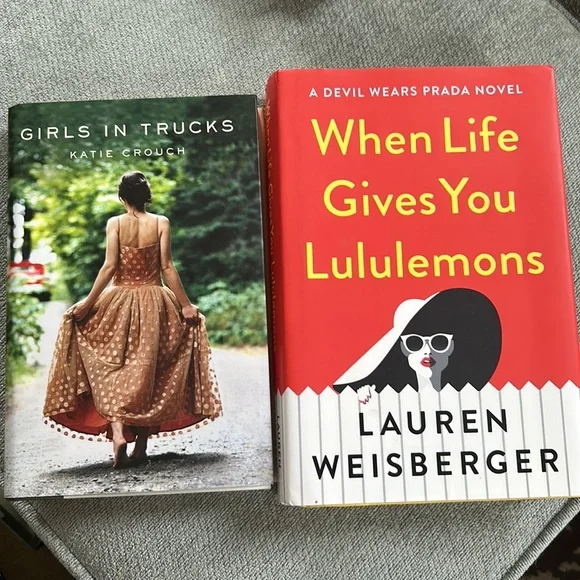 Summer reading bundle! - Picture 3 of 3